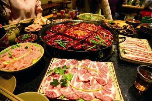 巴渝煙火味，火鍋與飲品的冰火之歌